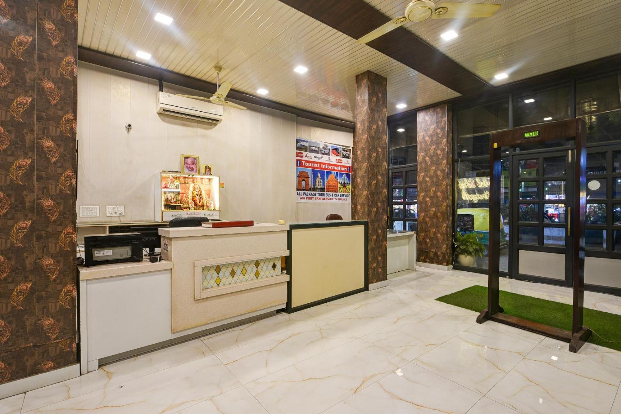 Hotel Shri Vinayak In City Centre At New Delhi Railway Station-By Rcg Hotels Dış mekan fotoğraf
