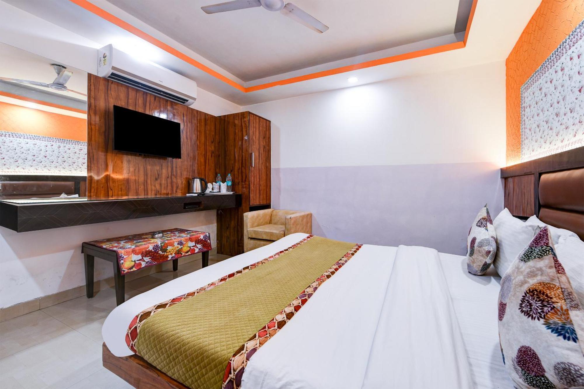 Hotel Shri Vinayak In City Centre At New Delhi Railway Station-By Rcg Hotels Dış mekan fotoğraf