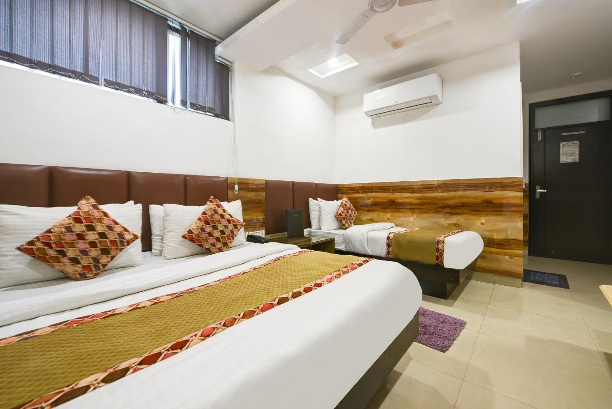 Hotel Shri Vinayak In City Centre At New Delhi Railway Station-By Rcg Hotels Dış mekan fotoğraf