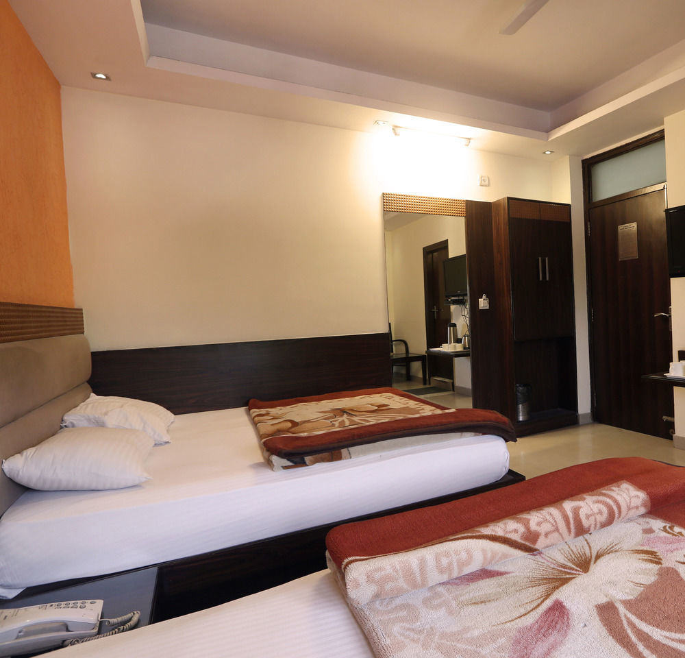 Hotel Shri Vinayak In City Centre At New Delhi Railway Station-By Rcg Hotels Dış mekan fotoğraf