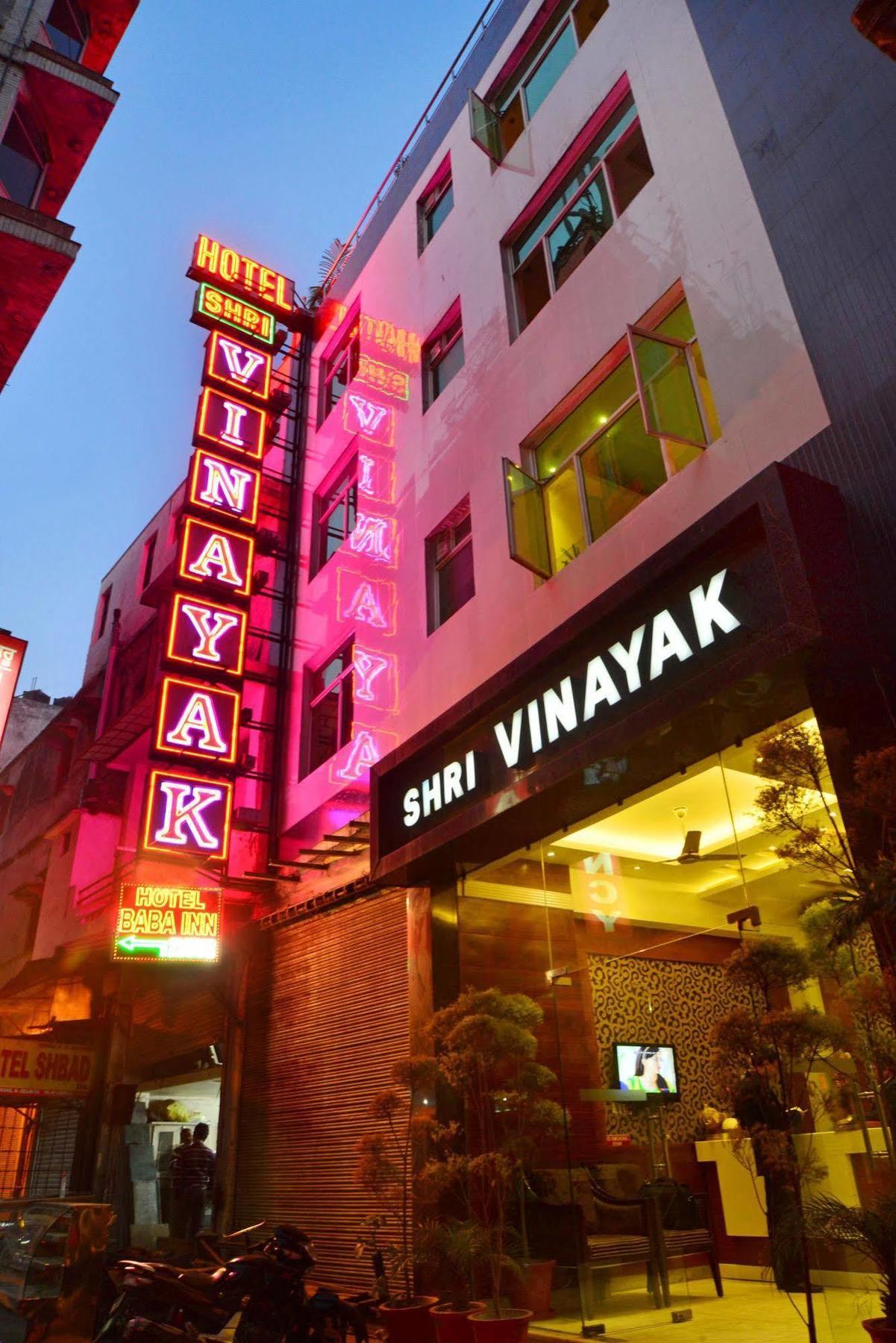 Hotel Shri Vinayak In City Centre At New Delhi Railway Station-By Rcg Hotels Dış mekan fotoğraf